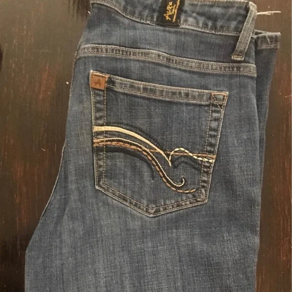 🍁Aura wrangler jeans. Women’s 6 and inseam 30in - Picture 4 of 4